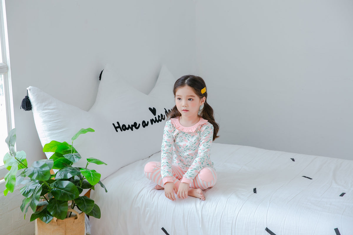 Girls Pink and White Flower Long Sleeved Pyjamas Set (18mths-9yrs)
